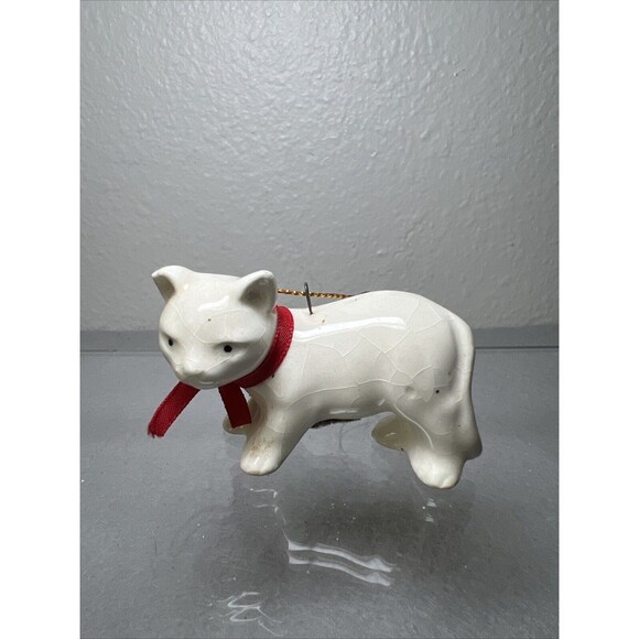 Vintage Takahashi White Porcelain Cat Figurine Christmas Ornament Japan Small - Picture 1 of 7
